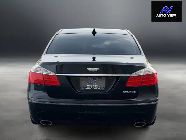 2010 Hyundai Genesis w/Technology Pkg DEALER SERVICED - Photo 7