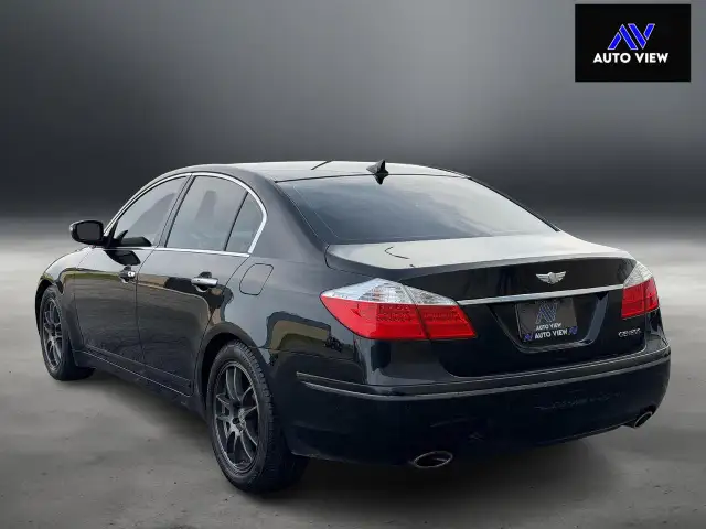 2010 Hyundai Genesis w/Technology Pkg DEALER SERVICED - Photo 8