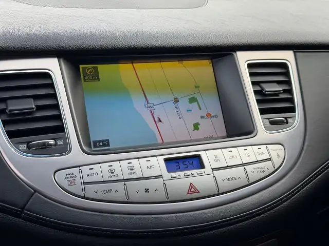 2010 Hyundai Genesis w/Technology Pkg DEALER SERVICED - Photo 22