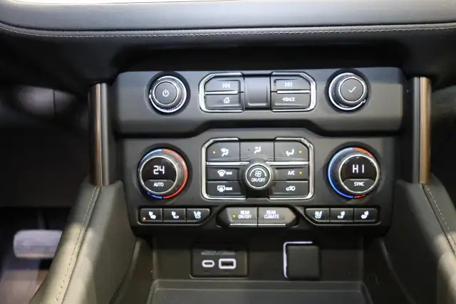 2021 Chevrolet Tahoe High Country 6.2L V8 - DVD|HUD|PANO|360CAM| - Photo 23