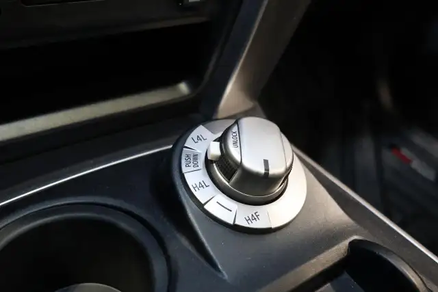 2018 Toyota 4Runner LIMITED 4WD - 7SEATER|LEATHER|SUNROOF|NAVI|C - Photo 17