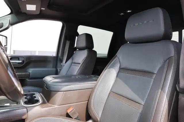 2022 GMC Sierra 3500 Denali 6.6L DuraMax - Photo 8