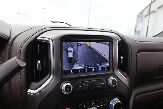 2022 GMC Sierra 3500 Denali 6.6L DuraMax - Photo 14