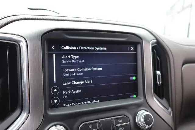 2022 GMC Sierra 3500 Denali 6.6L DuraMax - Photo 17