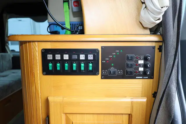 2007 Toyota Hiace 4WD 2.7L - CAMPING VAN|JAPAN IMPORT|RHD - Photo 10