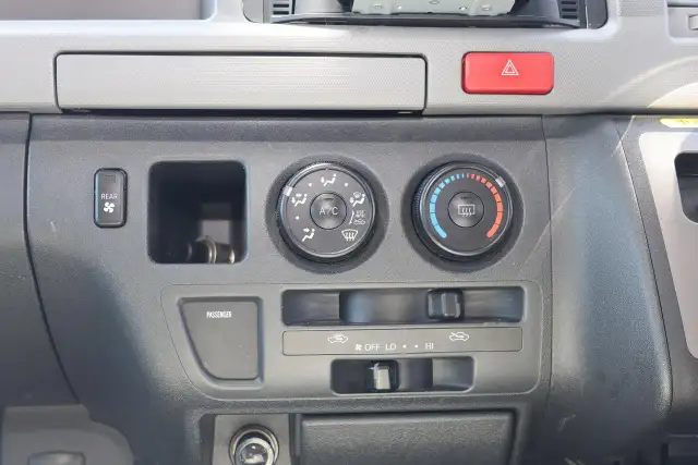 2007 Toyota Hiace 4WD 2.7L - CAMPING VAN|JAPAN IMPORT|RHD - Photo 22