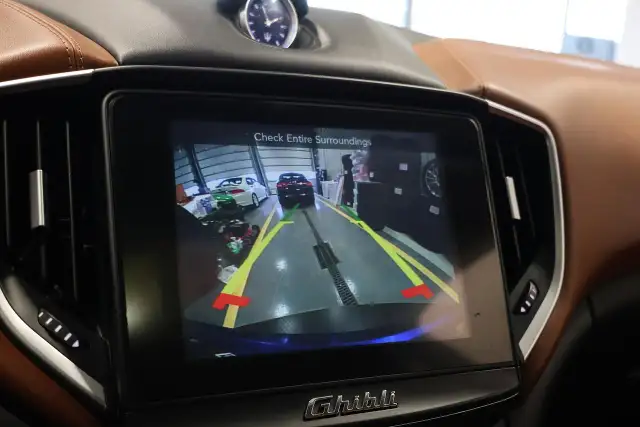 2017 Maserati Ghibli S Q4 - BACKUP|NAVI|BLINDSPOT|SPORT.EXHAUST - Photo 18