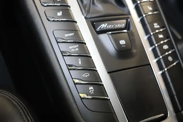 2018 Porsche Macan GTS - PANO|NAVI|CAMERA|BLINDSPOT - Photo 16