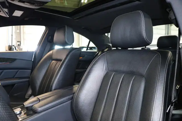 2017 Mercedes-Benz CLS-Class CLS550 4MATIC - AMGPKG|SUNROOF|NAVI - Photo 8