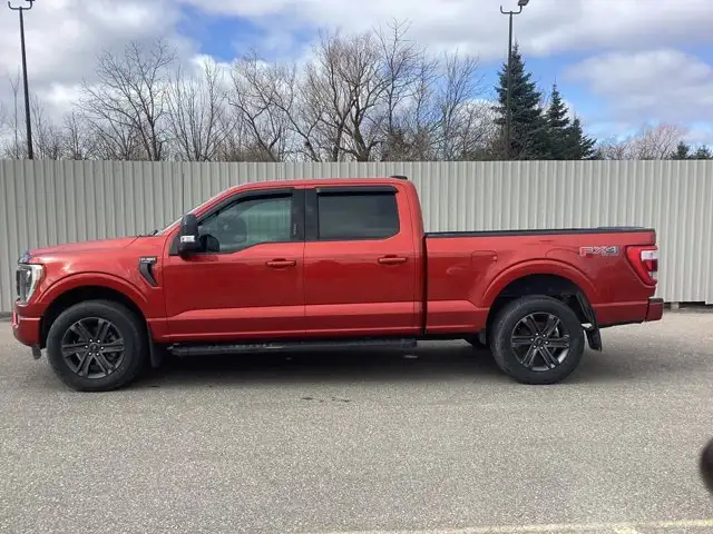 2023 Ford F-150 LARIAT SuperCrew 6.5' Box 4WD | Ventilated - Photo 2