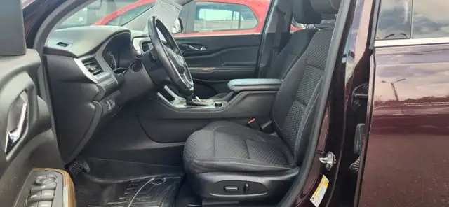 2017 GMC Acadia SLE FWD | No Accidents - Photo 3