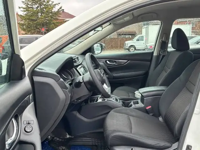 2017 NISSAN ROGUE S | LOW KMS | CLEAN CARFAX - Photo 7