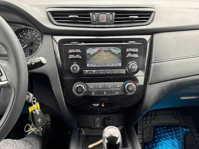 2017 NISSAN ROGUE S | LOW KMS | CLEAN CARFAX - Photo 9