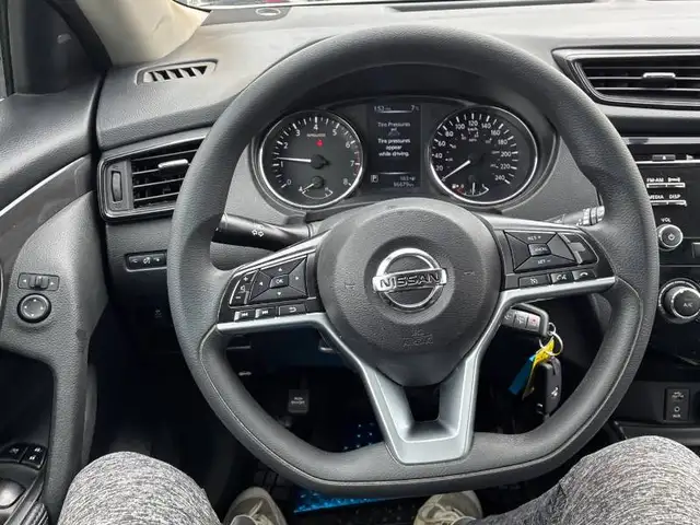 2017 NISSAN ROGUE S | LOW KMS | CLEAN CARFAX - Photo 10