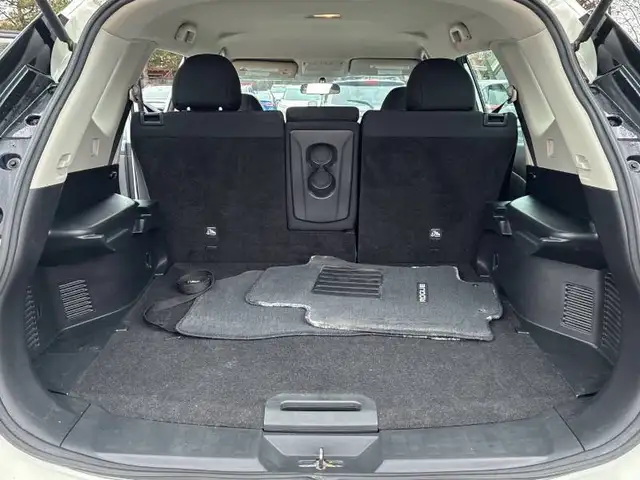 2017 NISSAN ROGUE S | LOW KMS | CLEAN CARFAX - Photo 11