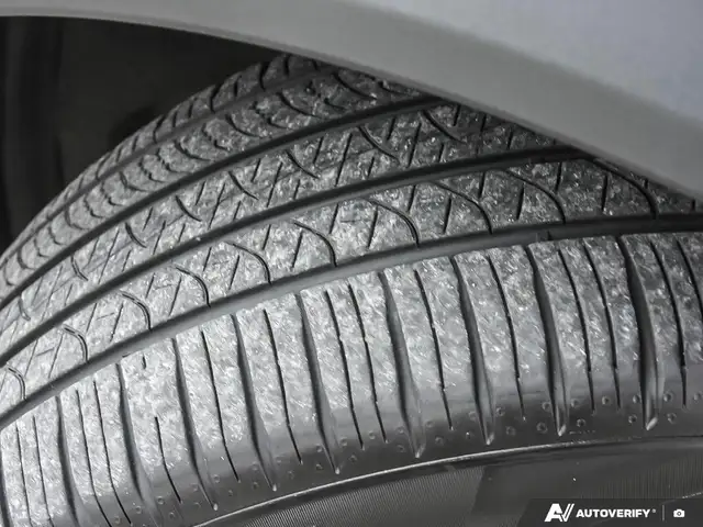 2025 Ford Explorer ST | AWD | PANO | 360 CAM | LEATHER | NAV | T - Photo 7