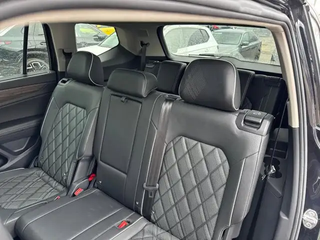 2025 Volkswagen Atlas Execline - Photo 6