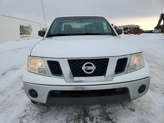 2011 Nissan Frontier - Photo 8