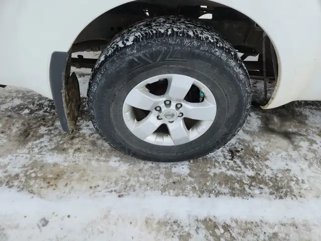 2011 Nissan Frontier - Photo 11