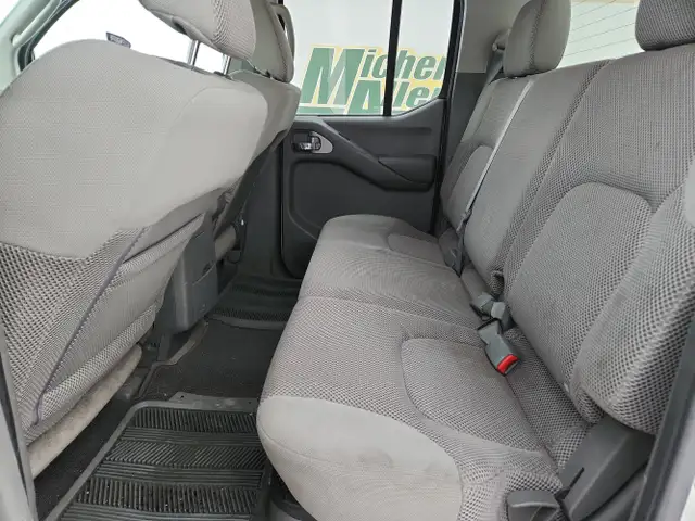 2011 Nissan Frontier - Photo 14