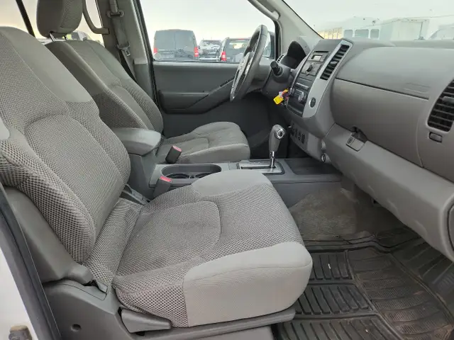 2011 Nissan Frontier - Photo 17