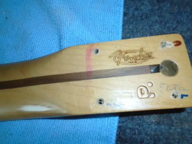 Telecaster Neck comes with Hardware - Photo 5