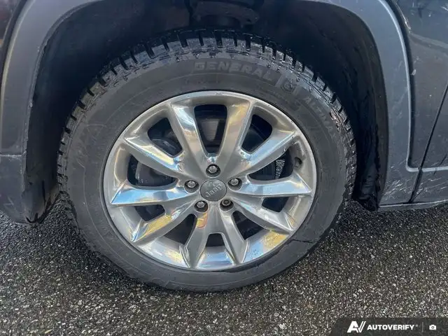 2016 Jeep Cherokee Limited | Sunroof | Leather Seats - Photo 18