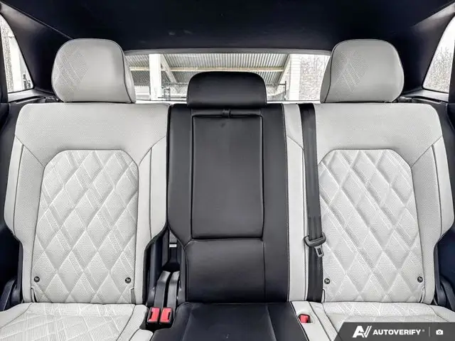 2026 Volkswagen Atlas Cross Sport Execline | VW CERTIFIED - Photo 14