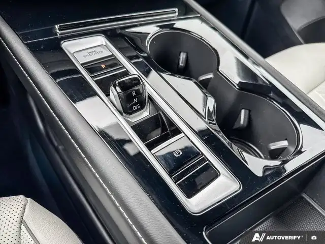 2026 Volkswagen Atlas Cross Sport Execline | VW CERTIFIED - Photo 18