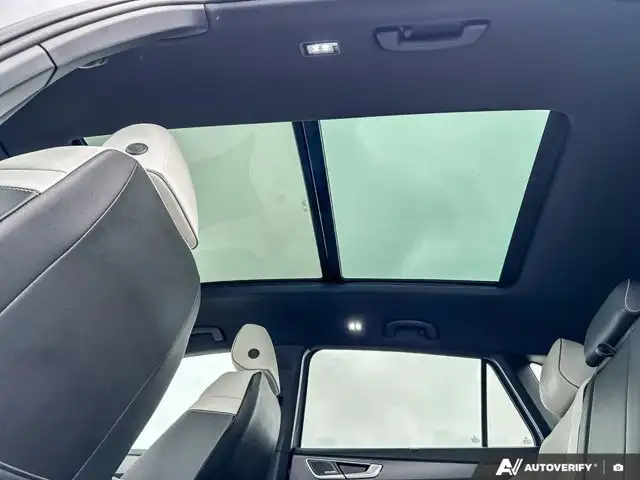 2026 Volkswagen Atlas Cross Sport Execline | VW CERTIFIED - Photo 24