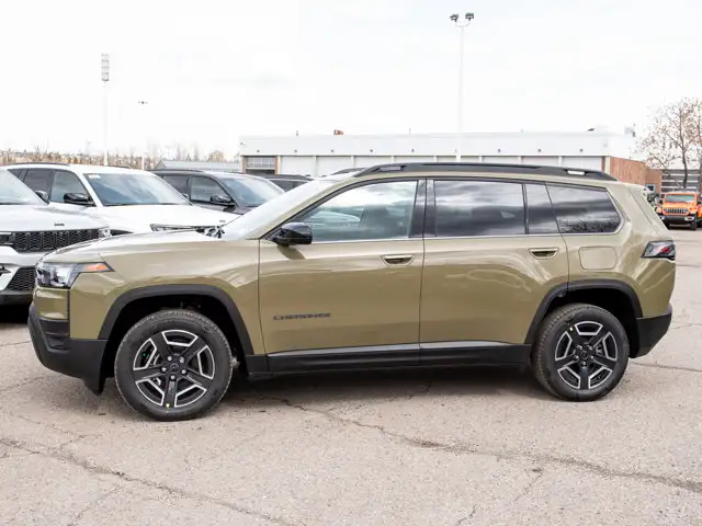 2026 Jeep Cherokee Laredo - Photo 2