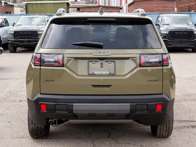 2026 Jeep Cherokee Laredo - Photo 4