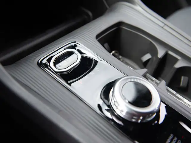 2026 Jeep Cherokee Laredo - Photo 18