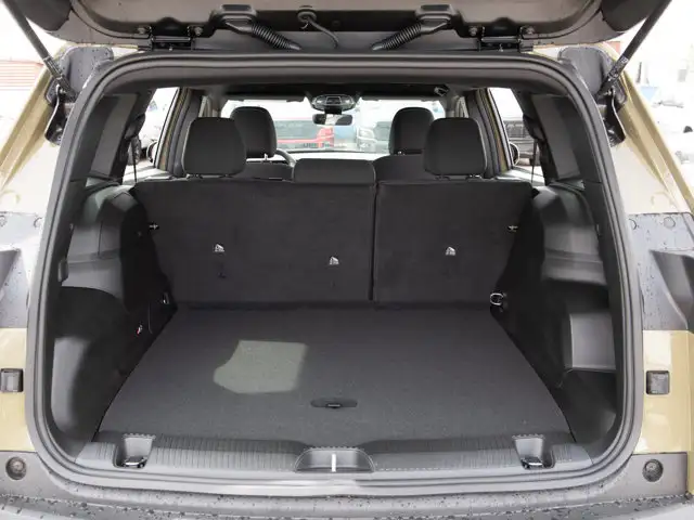 2026 Jeep Cherokee Laredo - Photo 21