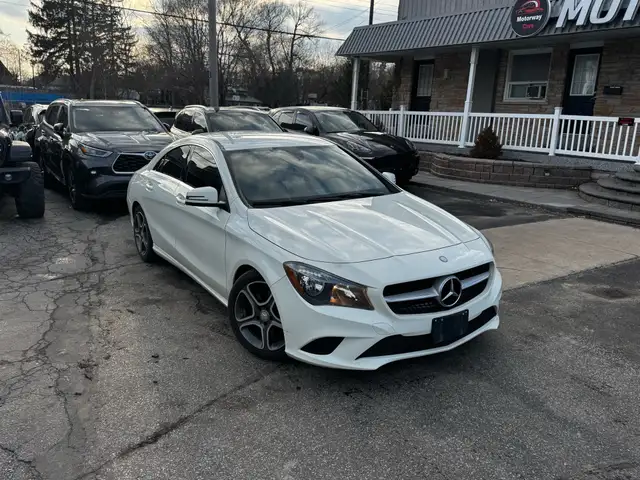 2016 Mercedes-Benz CLA-Class 4dr Sdn CLA 250 4MATIC - Photo 9