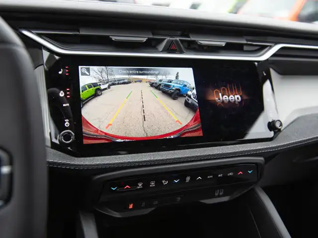 2026 Jeep Cherokee Laredo - Photo 17