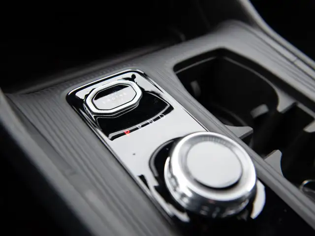 2026 Jeep Cherokee Laredo - Photo 18