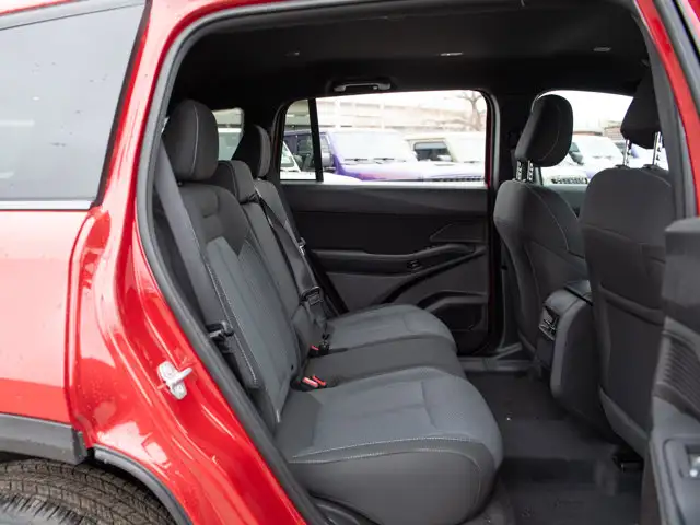 2026 Jeep Cherokee Laredo - Photo 22