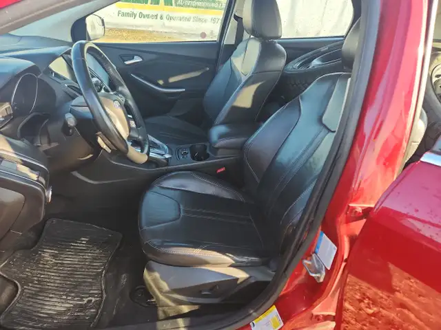 2012 Ford Focus - Photo 15