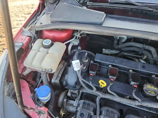 2012 Ford Focus - Photo 25