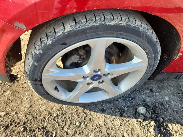 2012 Ford Focus - Photo 29