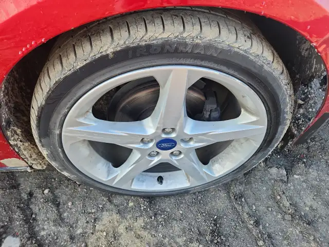 2012 Ford Focus - Photo 30