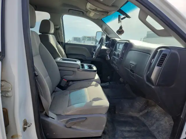 2016 GMC Sierra 2500HD - Photo 18
