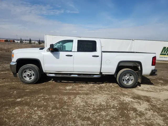 2016 GMC Sierra 2500HD - Photo 20