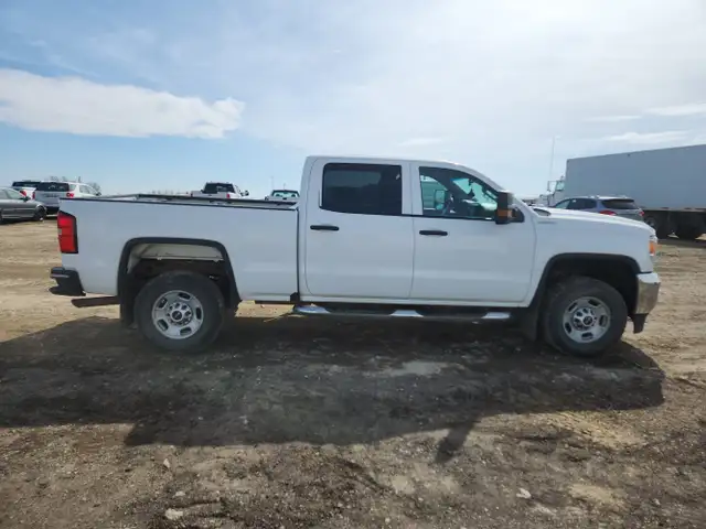 2016 GMC Sierra 2500HD - Photo 23