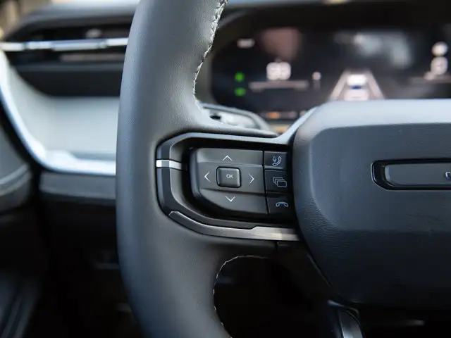 2026 Jeep Cherokee Laredo - Photo 13