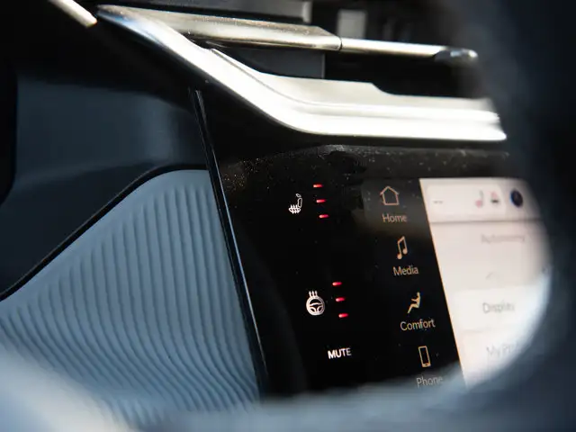 2026 Jeep Cherokee Laredo - Photo 15