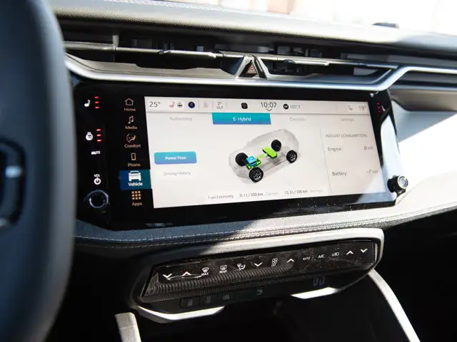 2026 Jeep Cherokee Laredo - Photo 16