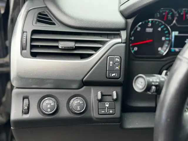 2017 Chevrolet Tahoe 4WD 4dr Premier - Photo 17