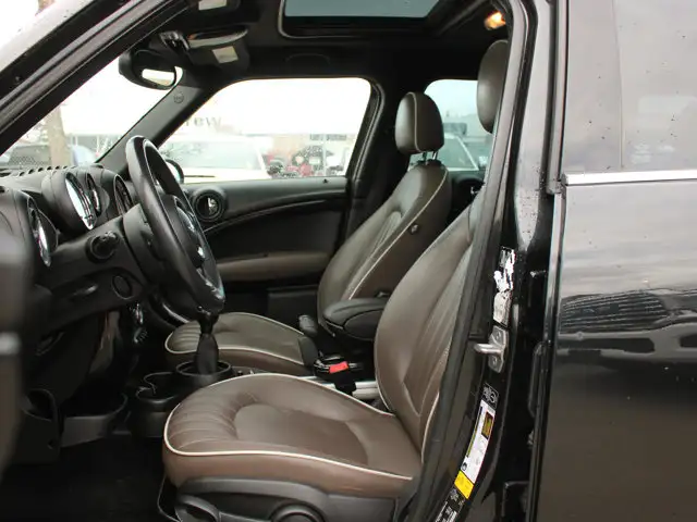 2014 MINI Cooper Countryman S  AWD | Manual | Harman/Kardon - Photo 2